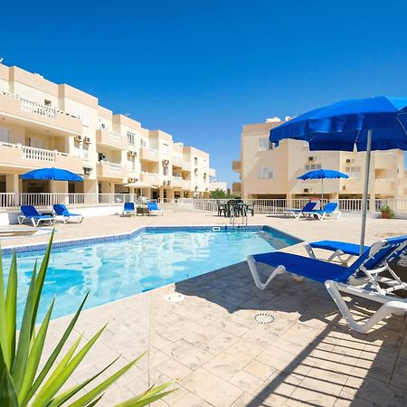 Sofia Apartment 700M Away From The Beach Paralimni Eksteriør billede