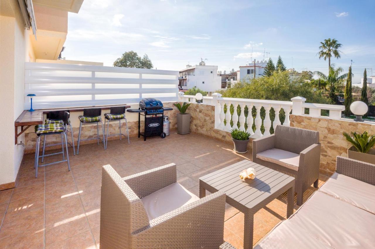 Sofia Apartment 700M Away From The Beach Paralimni Eksteriør billede